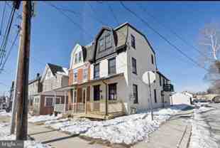 215 Bridge St #1 - Photo 1 of 1