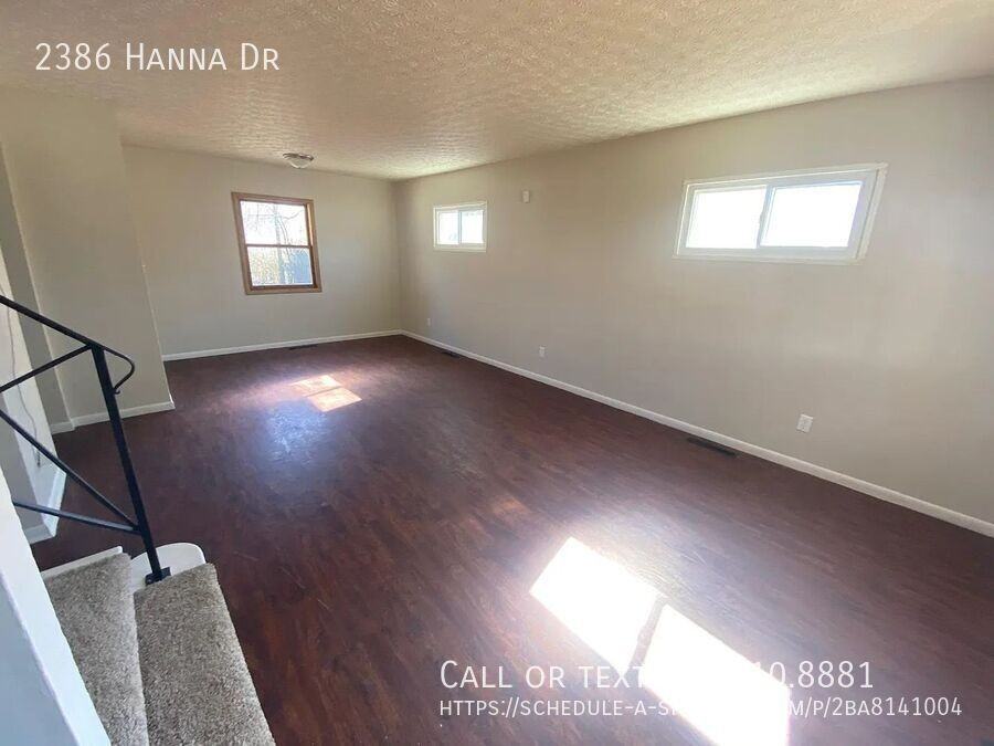 2386 Hanna Dr - Photo 2 of 18