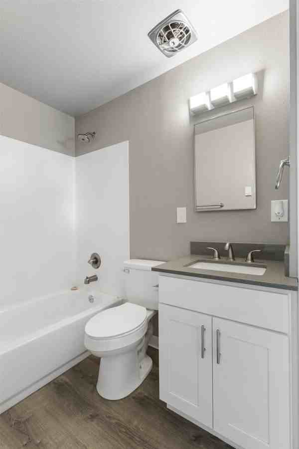 5416 S M St #10 - Photo 7 of 50