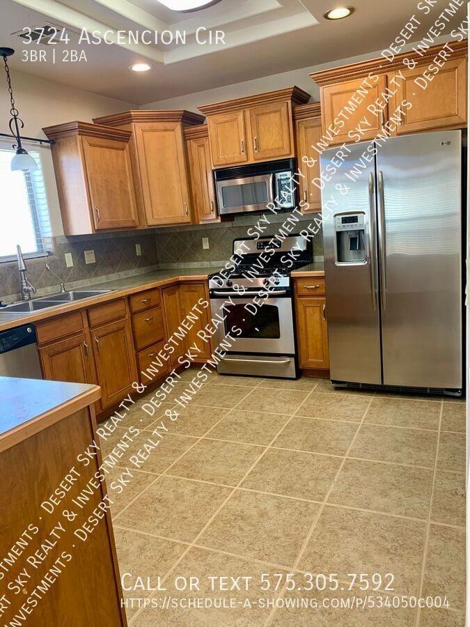 3724 Ascencion Cir - Photo 4 of 17