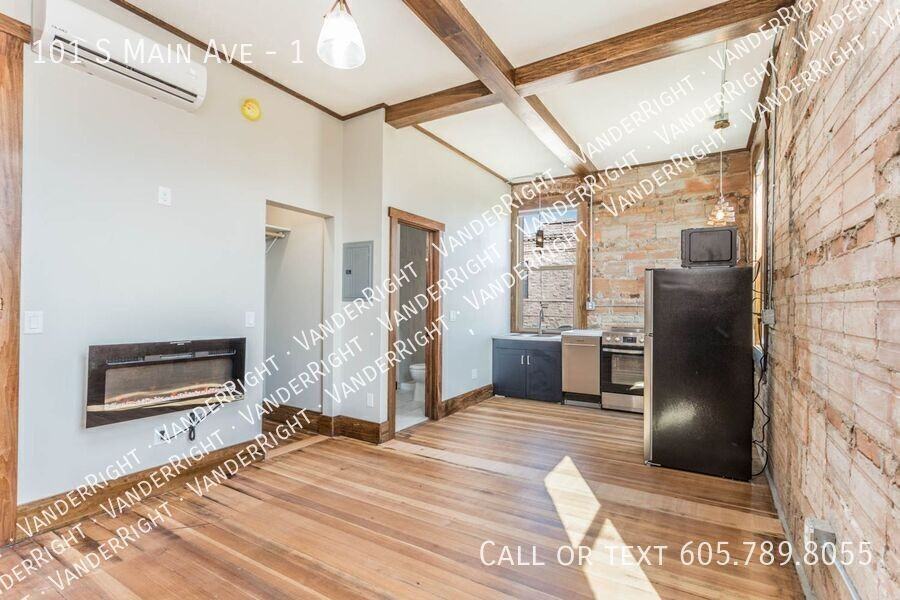 101 S Main Ave #1 - Photo 3 of 14