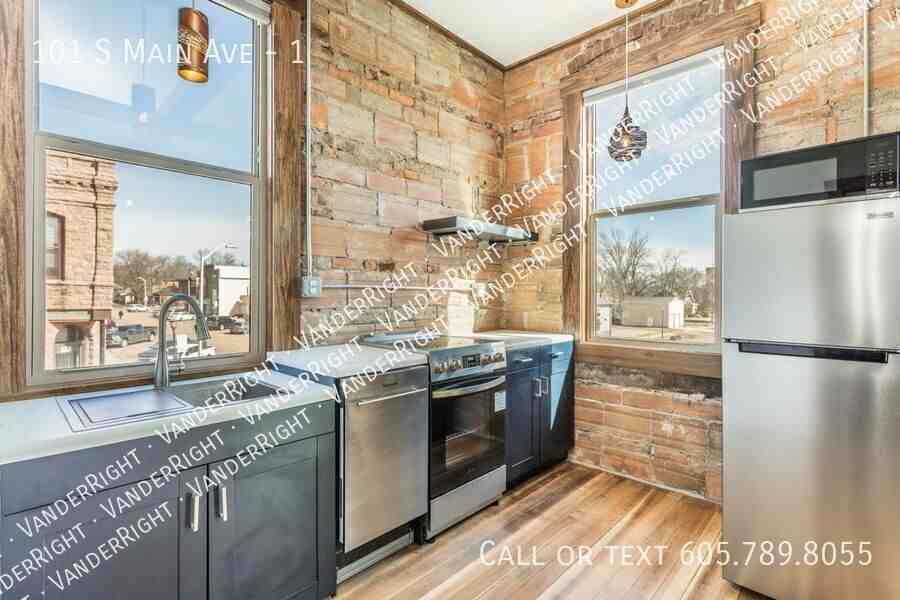 101 S Main Ave #1 - Photo 5 of 14