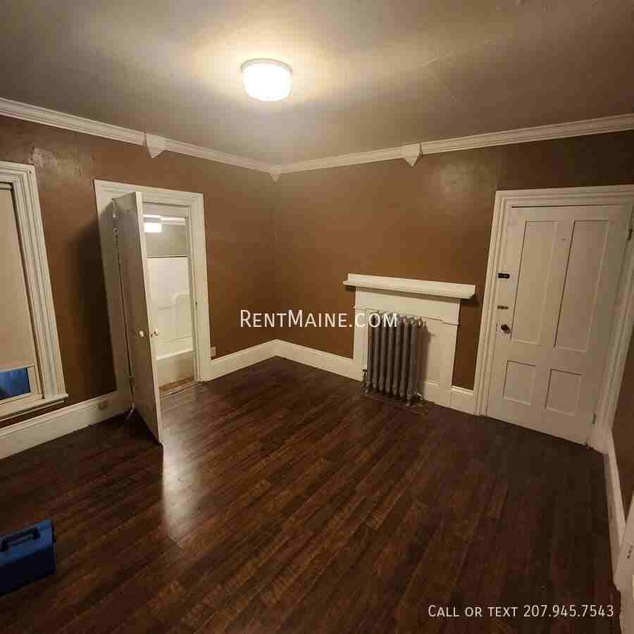 63 5th St #2 - Photo 4 of 11