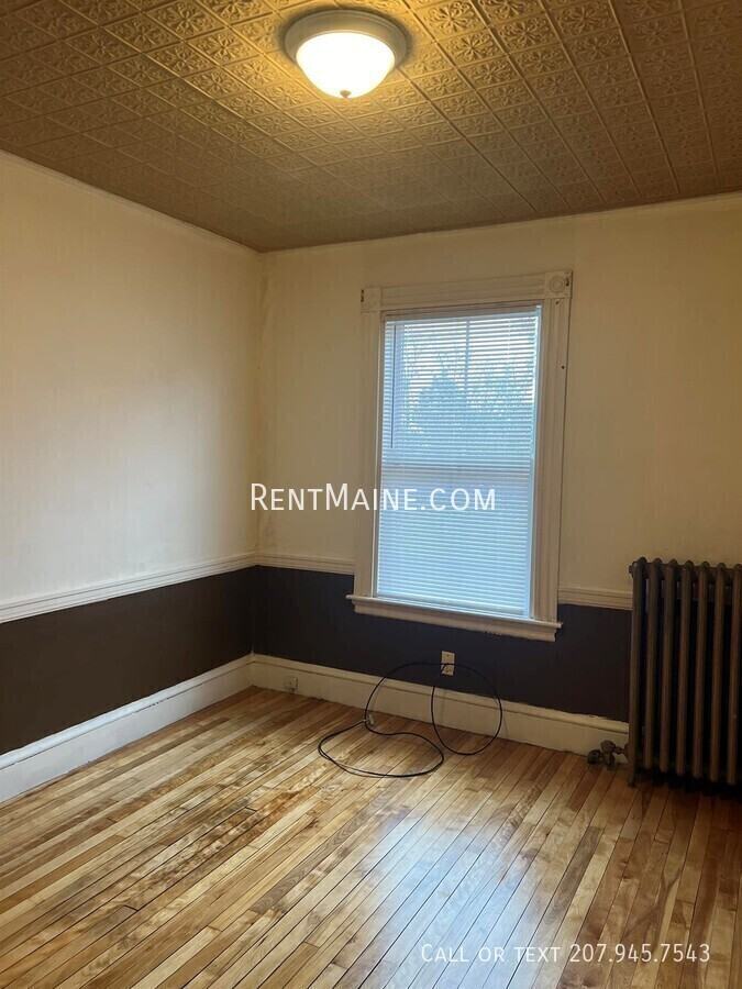 591 Main St #11 - Photo 5 of 12