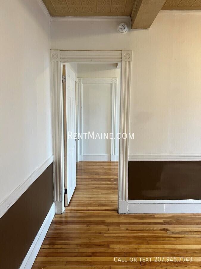 591 Main St #11 - Photo 6 of 12