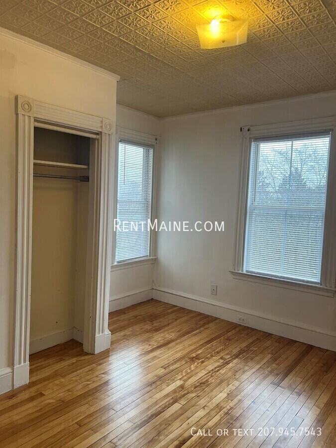 591 Main St #11 - Photo 7 of 12