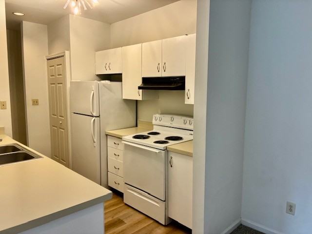 2336 S 9th St - Photo 4 of 25