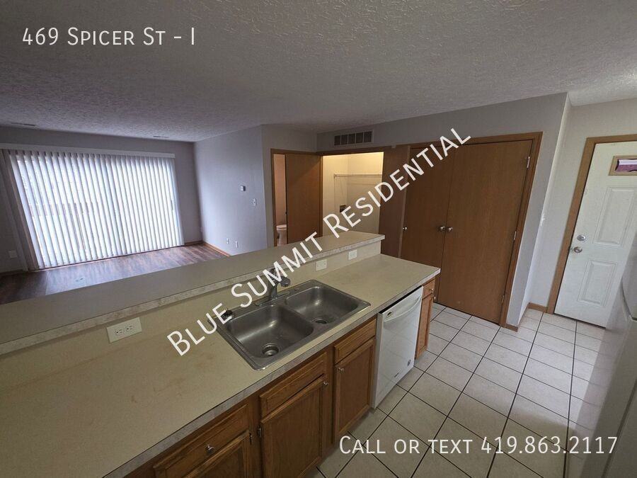 469 Spicer St #I - Photo 7 of 11