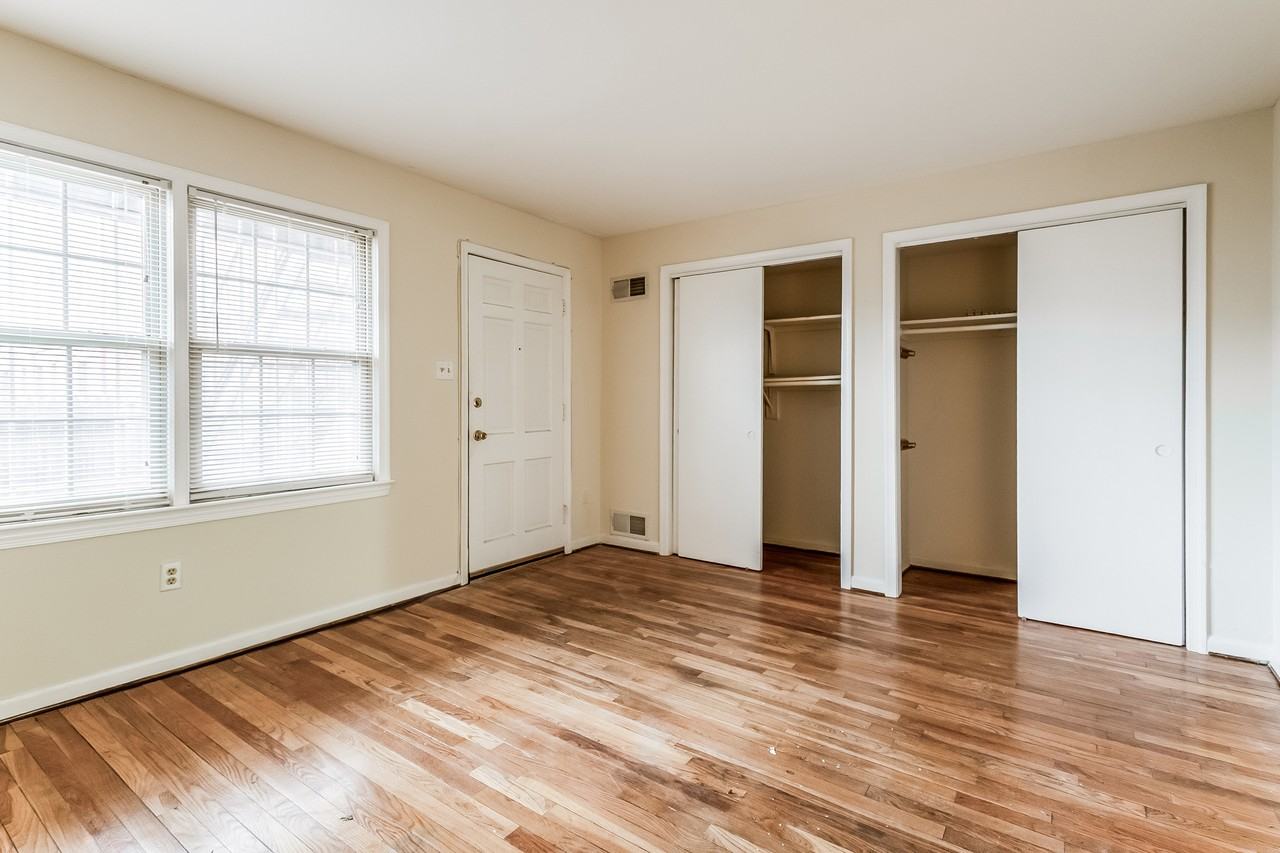 1804 Swann St Nw #A - Photo 7 of 21