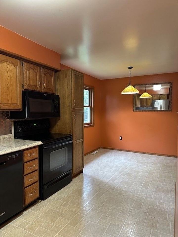 4090 Ridgeview Rd - Photo 6 of 18