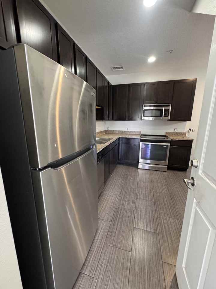 9635 Tivoli Villa Dr - Photo 2 of 27