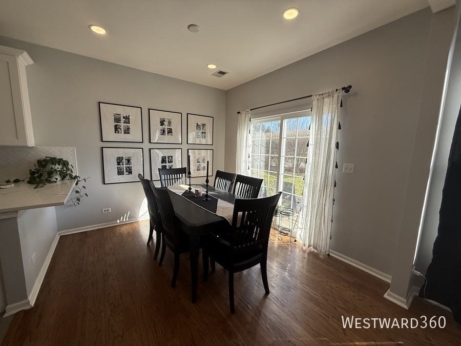 610 Lakeridge Ct - Photo 5 of 22