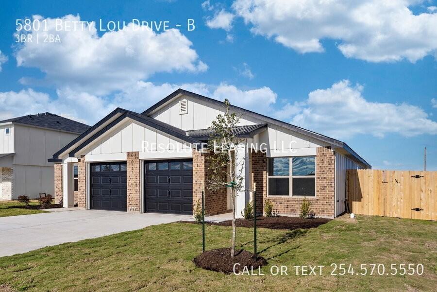 5801 Betty Lou Dr #B - Photo 3 of 19