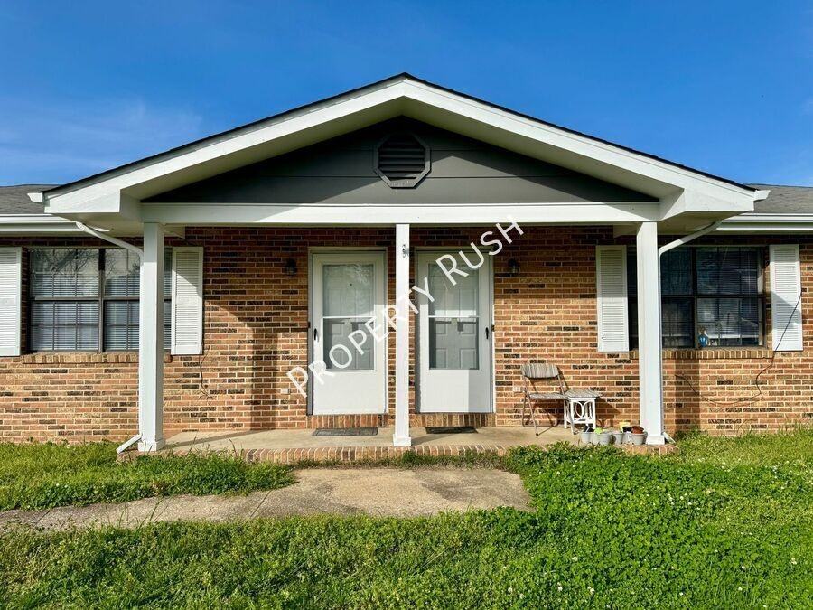 5009 Marylin Ln #B - Photo 3 of 19