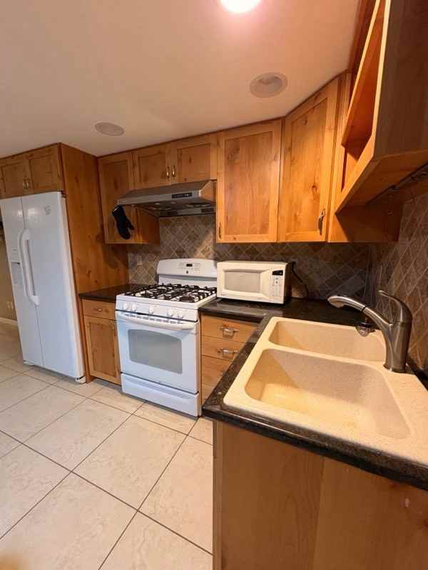 22824 104th Ave Sw - Photo 3 of 7