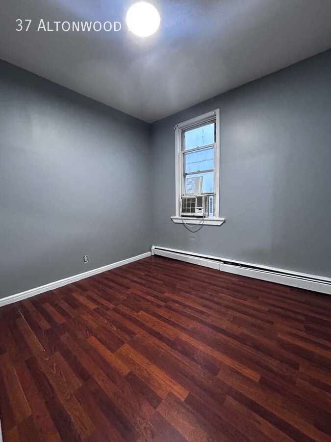 37 Altonwood Pl - Photo 5 of 9