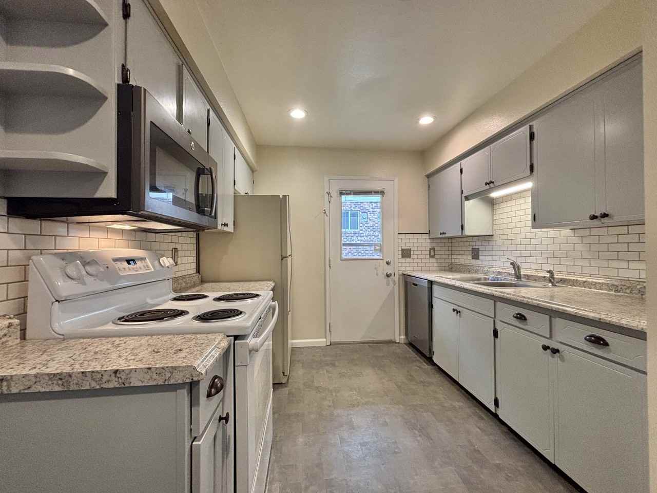 1309 E 30th Ave #1 - Photo 5 of 14