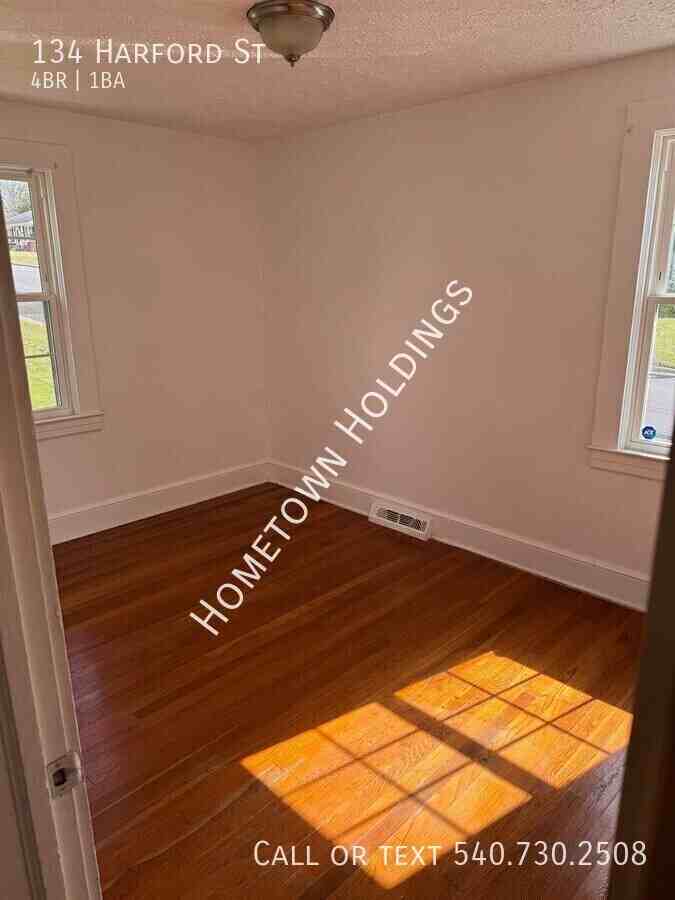 134 Hereford Ln - Photo 7 of 9