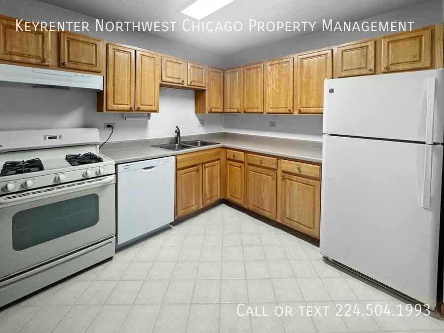 3000 Bayside Dr #107 - Photo 2 of 28