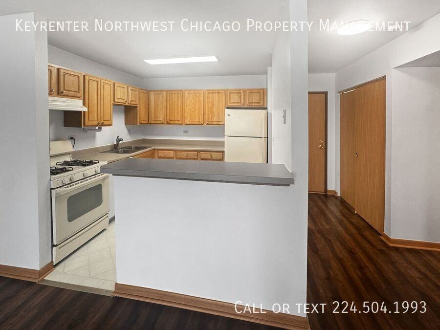 3000 Bayside Dr #107 - Photo 3 of 28