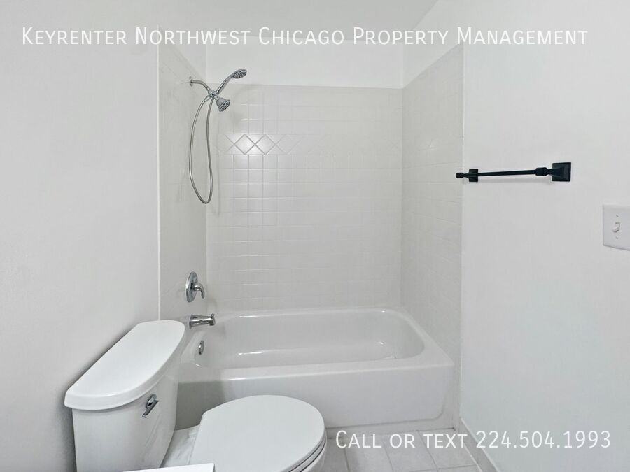 3000 Bayside Dr #107 - Photo 7 of 28