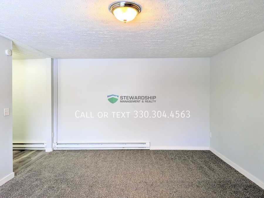 1111 N Elm St #M - Photo 5 of 17