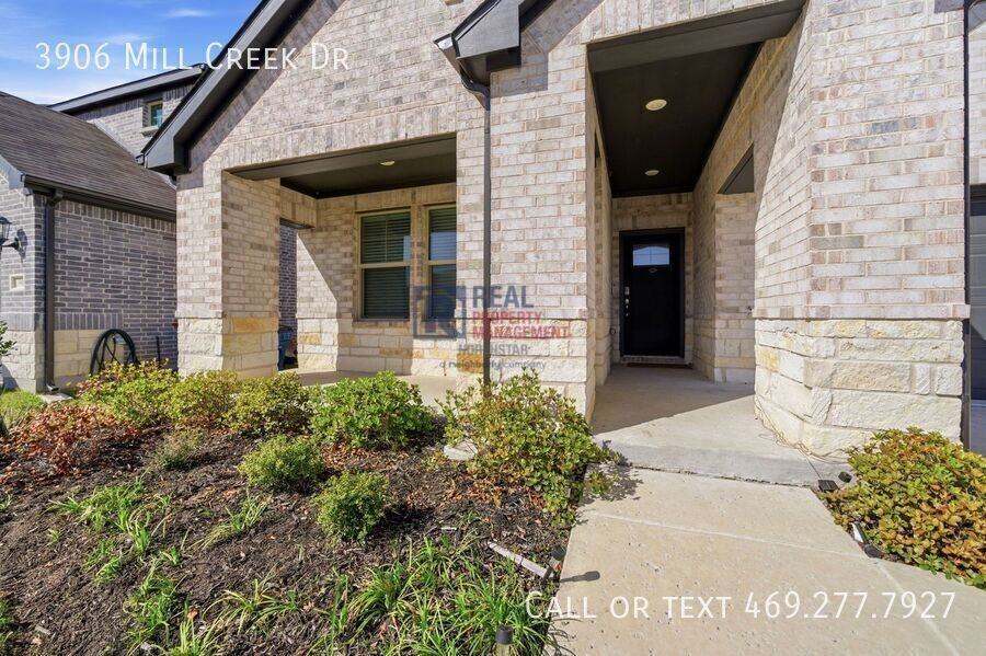 3906 Mill Creek Dr - Photo 3 of 28