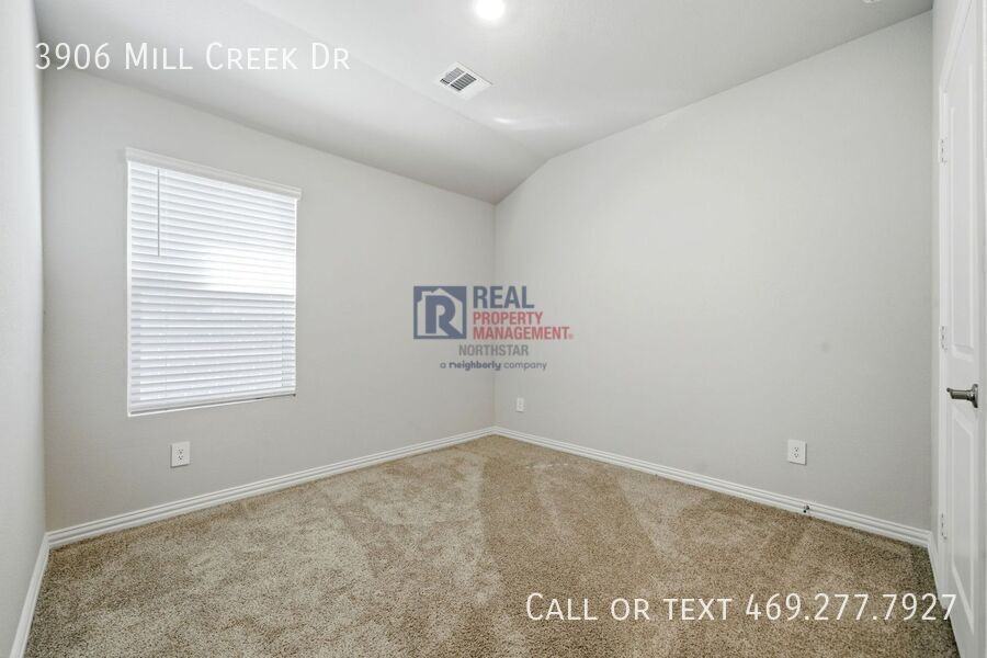 3906 Mill Creek Dr - Photo 5 of 28