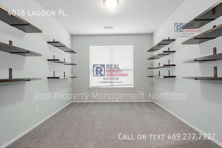 4038 Lagoon Pl - Photo 7 of 38