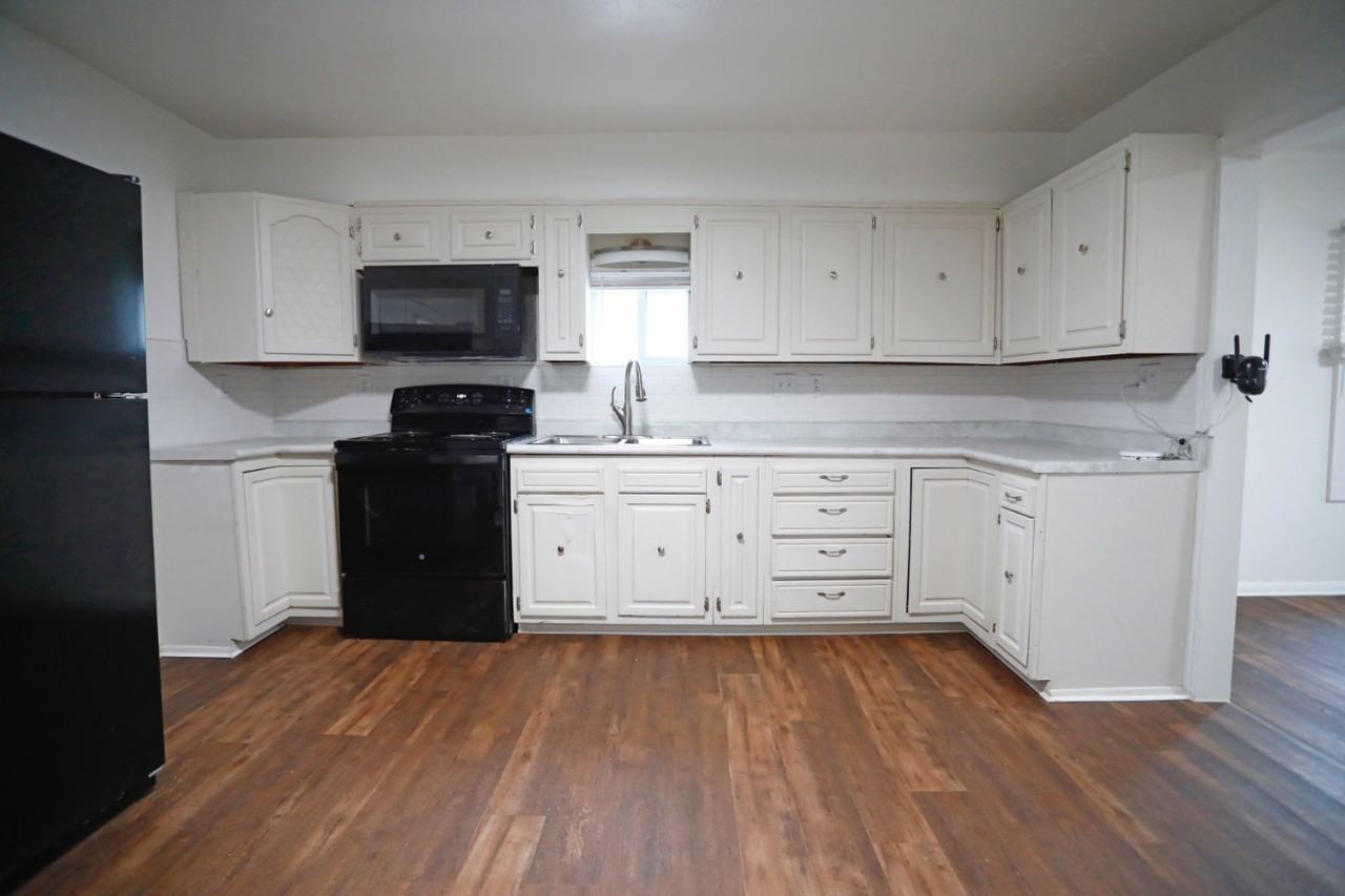 3000 Rheinhardt Ave - Photo 7 of 22