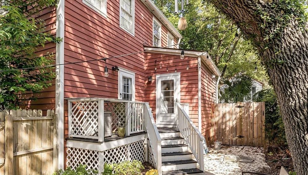 8 Coming St #B - Photo 2 of 11