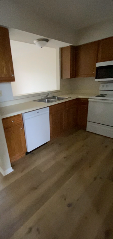 1062 Mace Rd - Photo 4 of 10