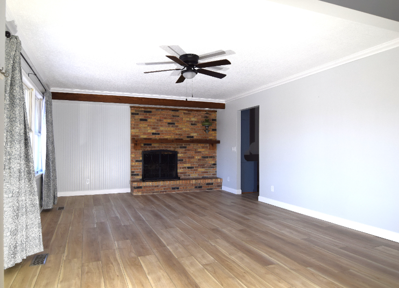 2105 S.W. #2 - Photo 3 of 20