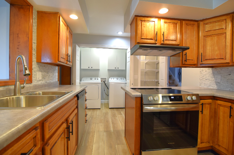 2105 S.W. #2 - Photo 5 of 20