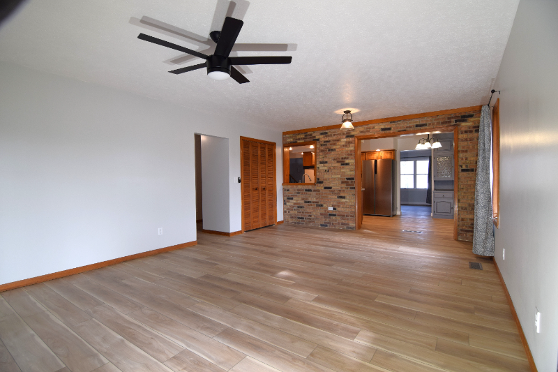 2105 S.W. #2 - Photo 6 of 20