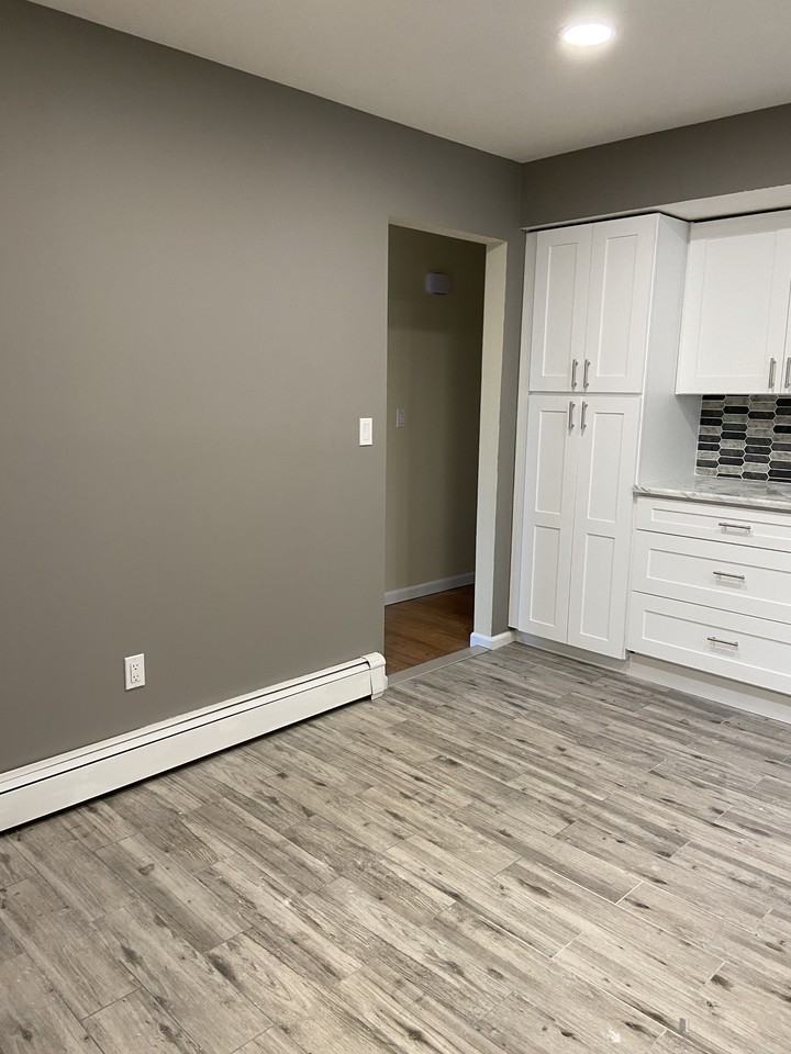 Lyndhurst Ave #2ndUNIT - Photo 4 of 28