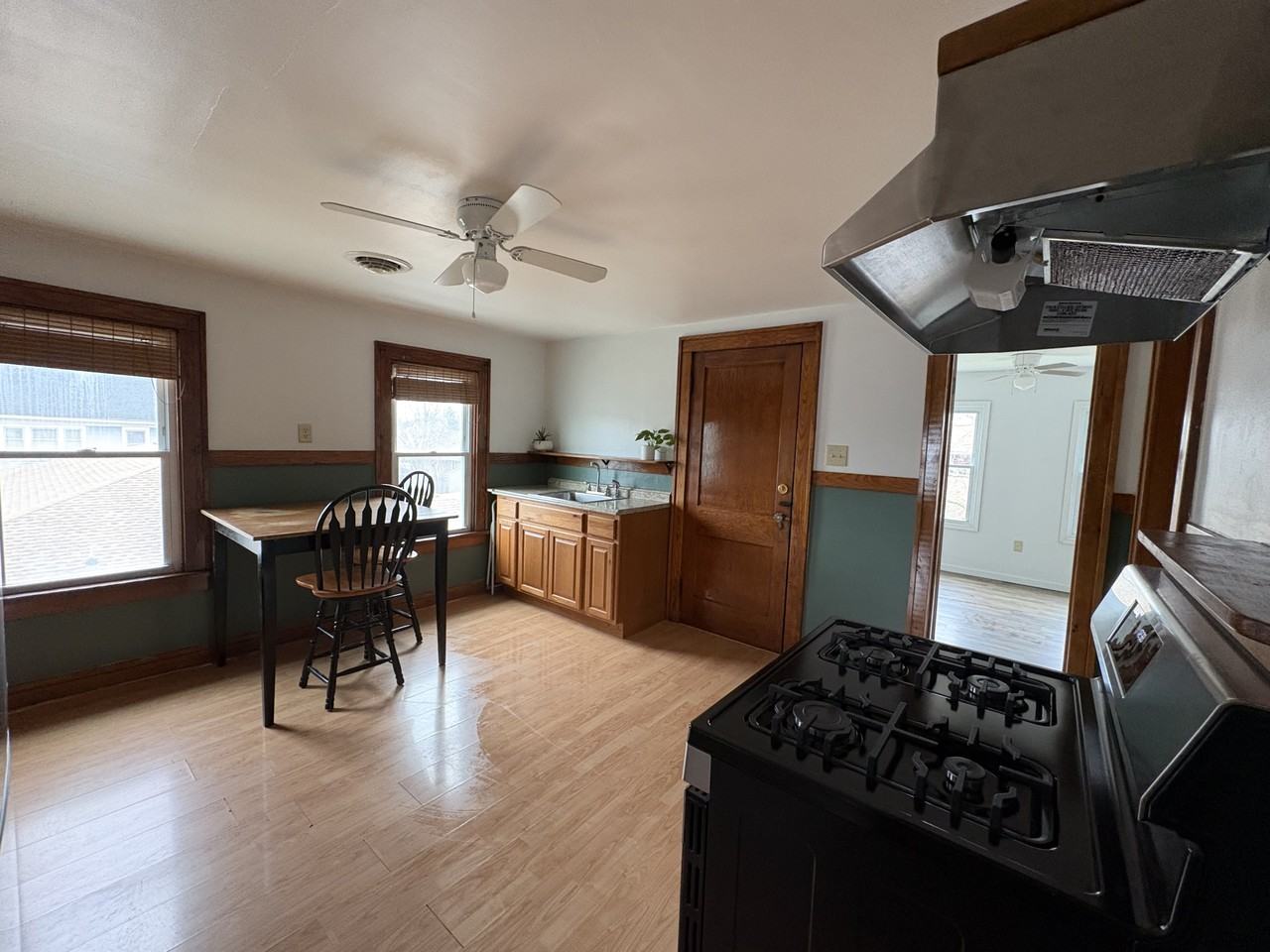 366 Penora St - Photo 2 of 10