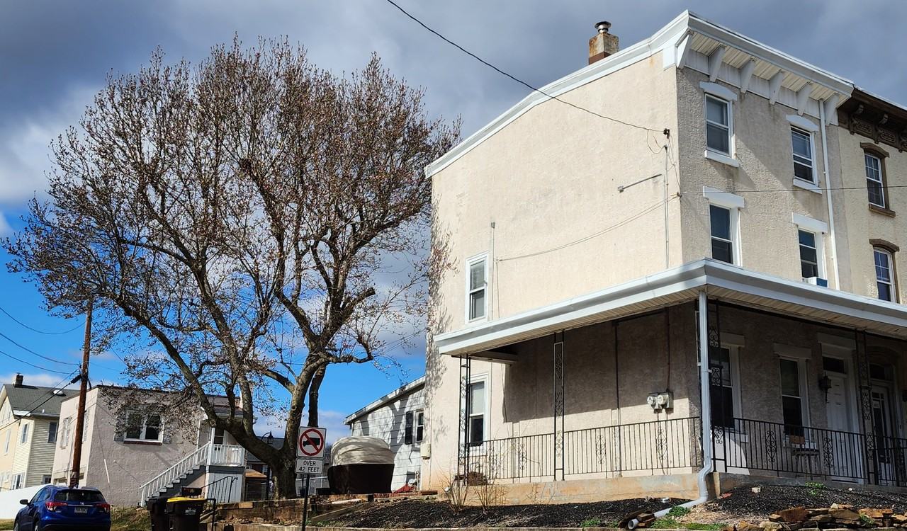 401 Bridge St #NA - Photo 2 of 10