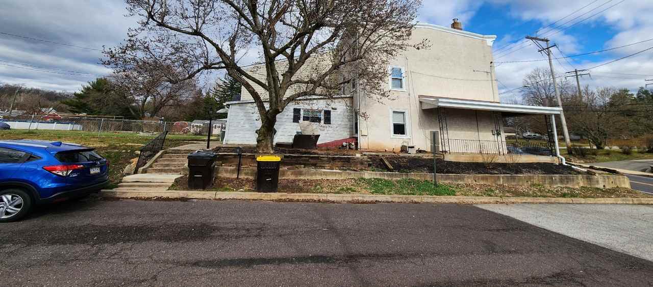 401 Bridge St #NA - Photo 3 of 10