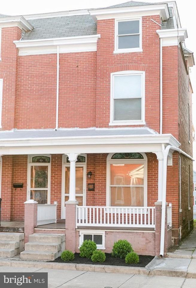 102 Washington Ave - Photo 2 of 18