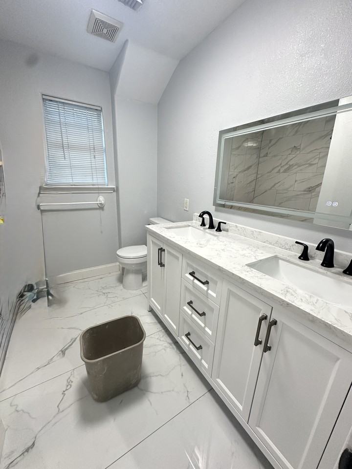 6434 Tadlock Ln #A - Photo 2 of 6