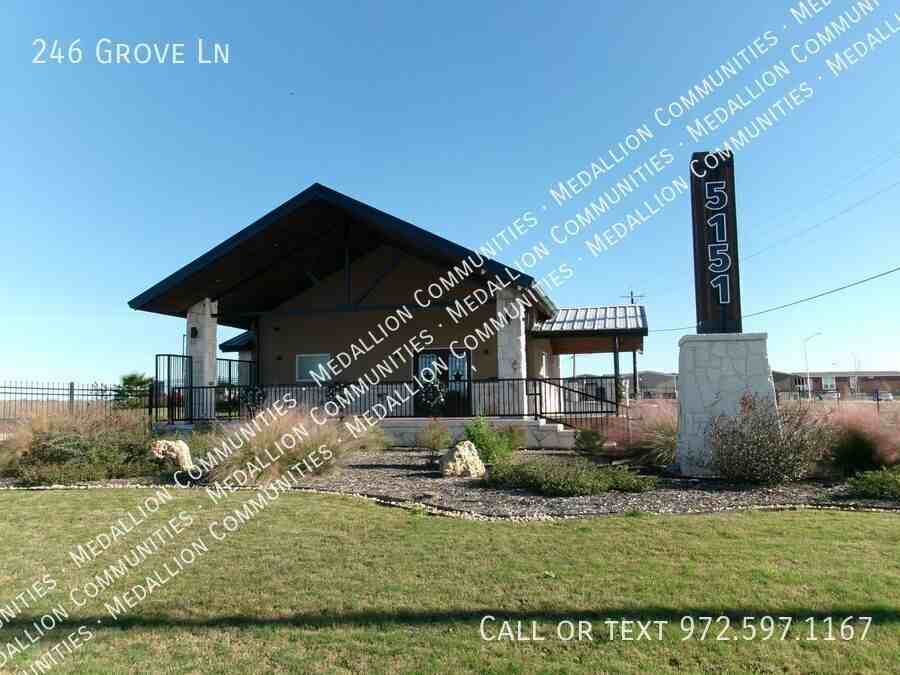 246 Grove Ln - Photo 7 of 11