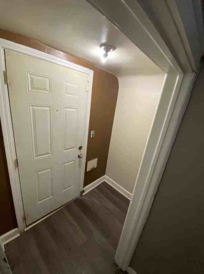 9209 Pinehurst St - Photo 2 of 12