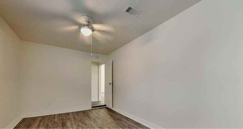 20603 Sycamore Crest Ln - Photo 4 of 9