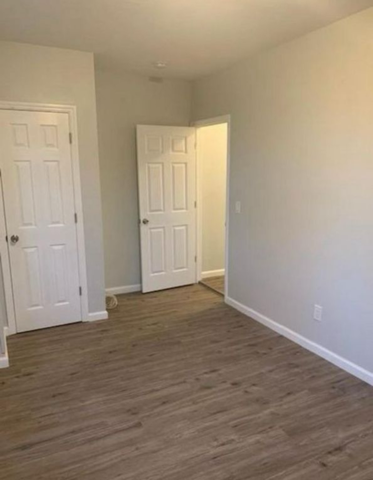 138 Smith St #2 - Photo 4 of 7