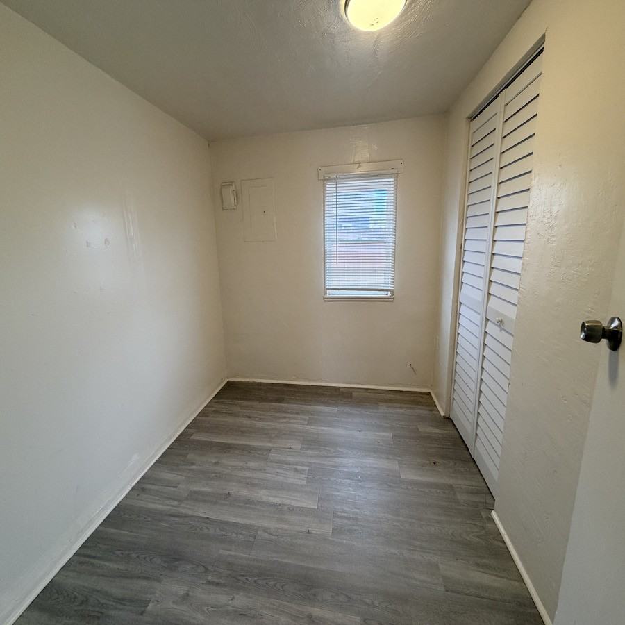 1436 5th St - Photo 5 of 15