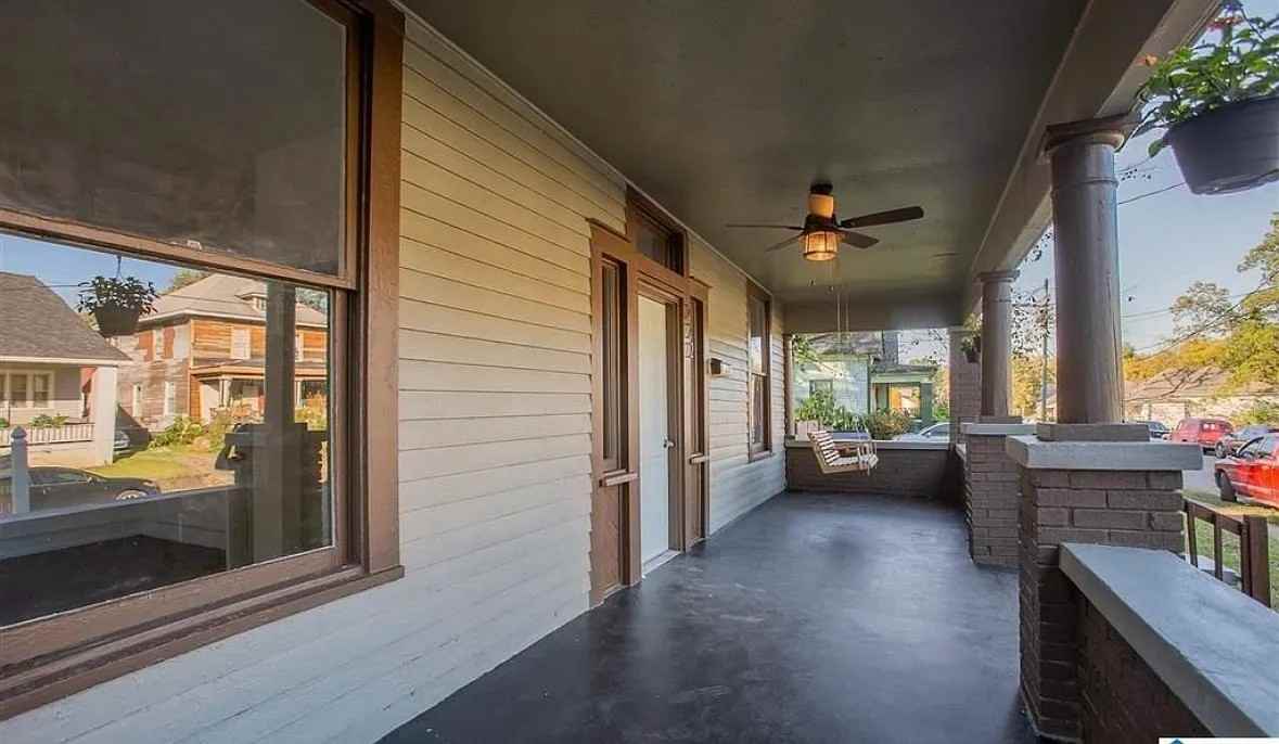 222 49th St N - Photo 2 of 17