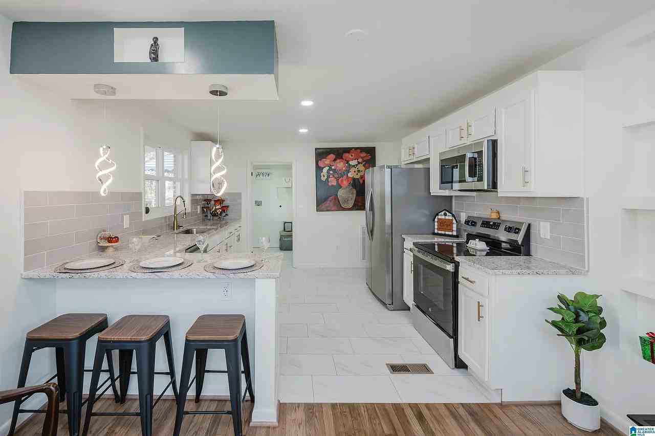 7321 Naples Ave - Photo 4 of 16