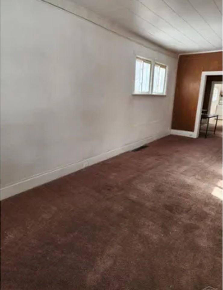 441 S 11th St - Photo 6 of 7