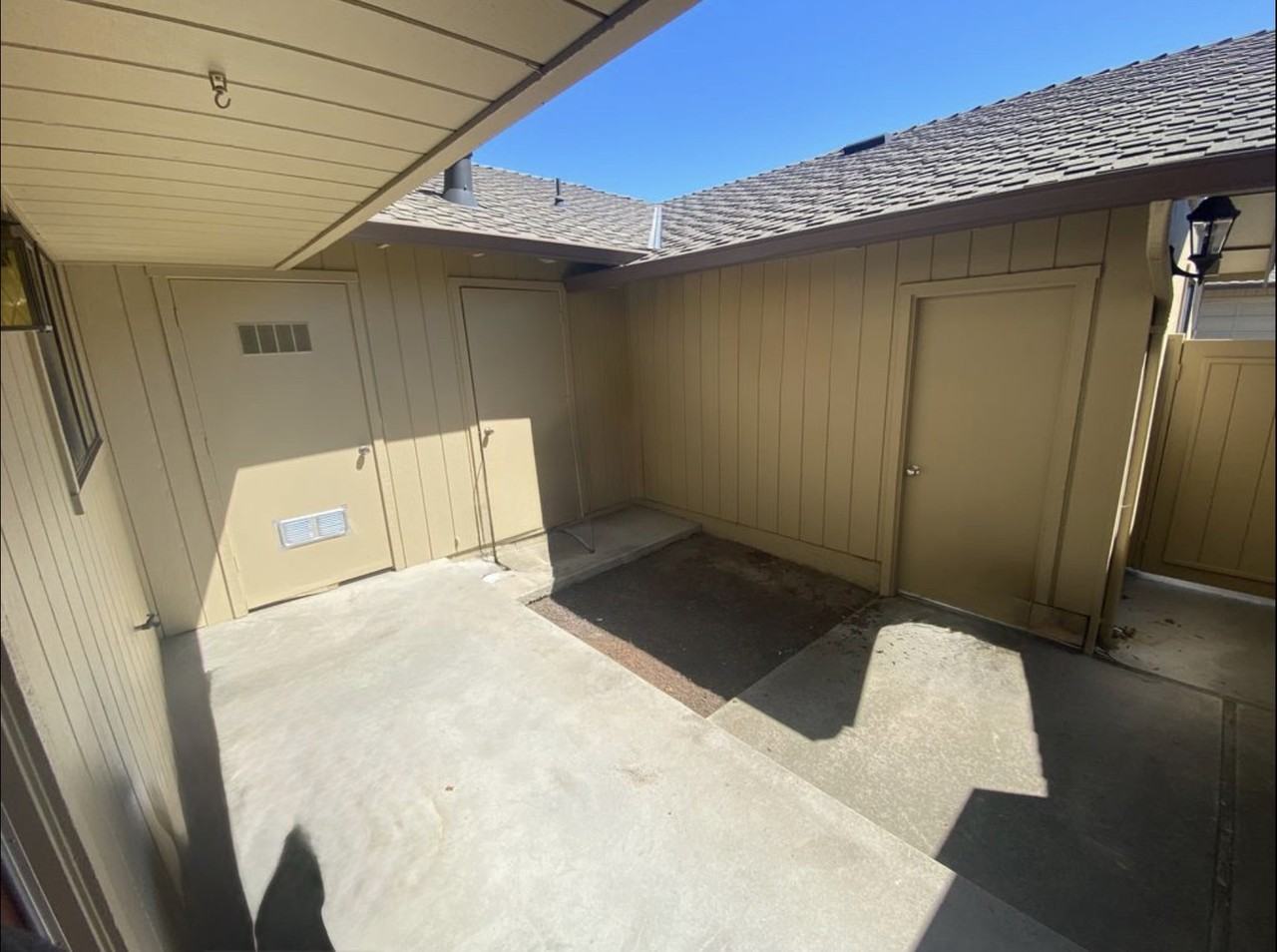 1868 Cherokee Dr #5 - Photo 2 of 20